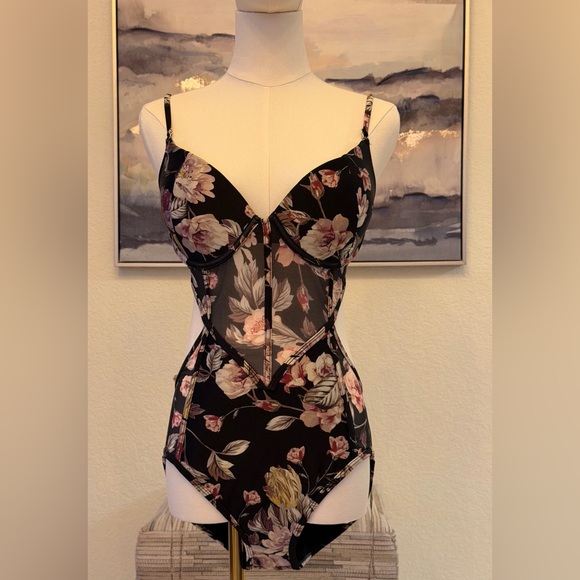 RACHEL RACHEL ROY FLORAL PRINTED MESH MONOKINI ONE-PIECE SWIMSUIT - Picture 4 of 13